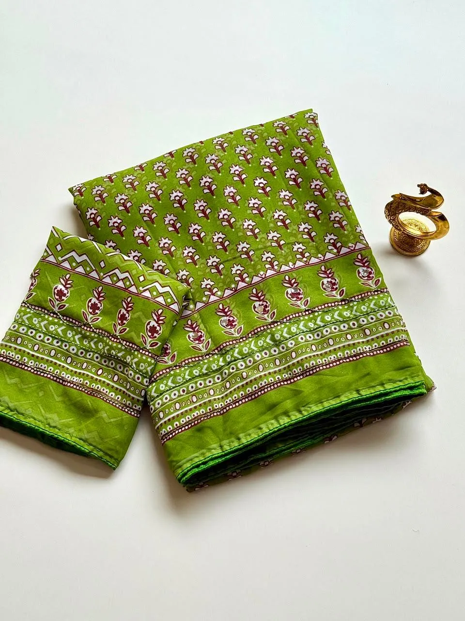 WEIGHTLESS MIRROR SAREE